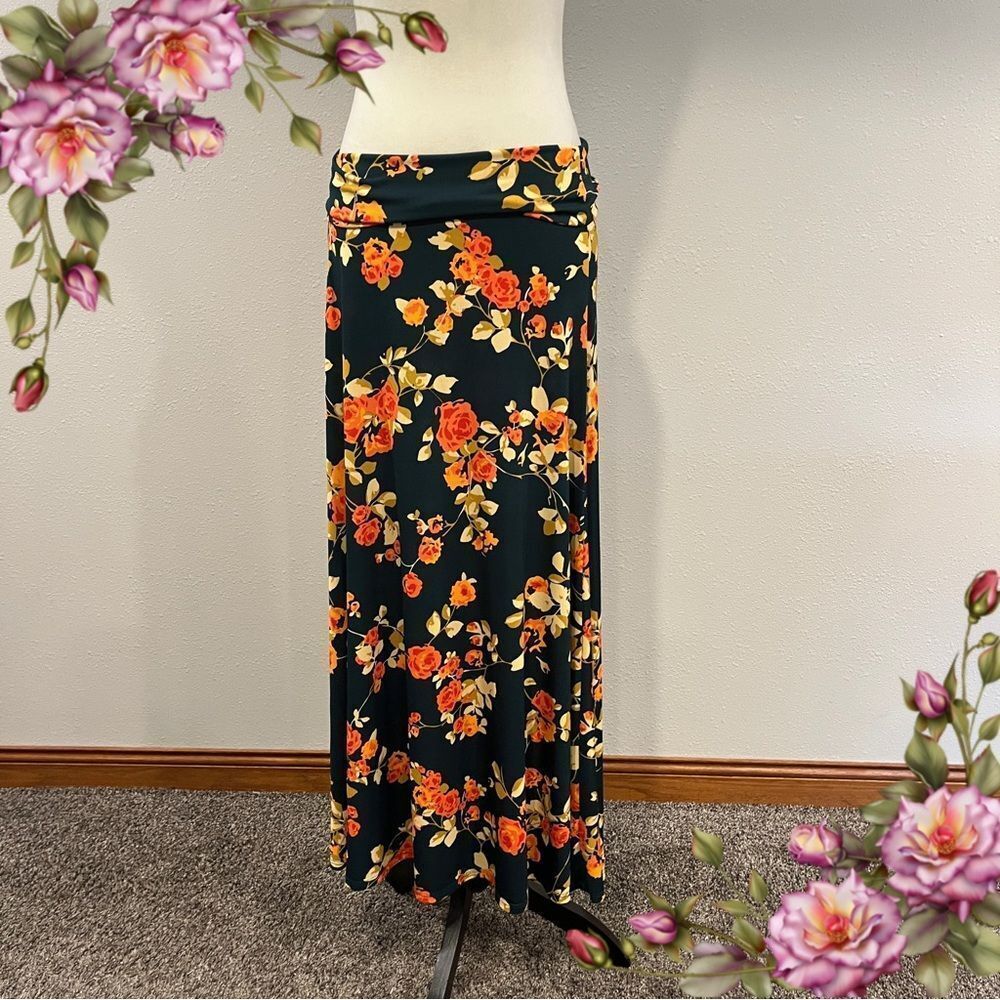 LuLaRoe Floral Maxi Skirt‎ size small